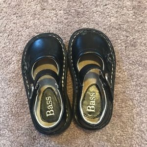Black dress shoe - toddler size 5